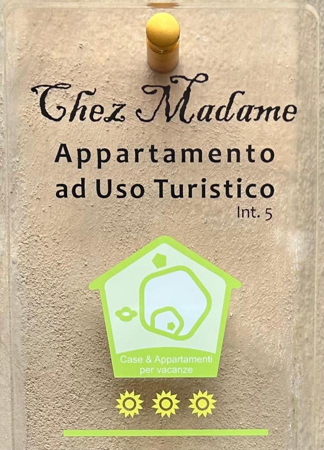 فندق Chez Madame فيرّارا المظهر الخارجي الصورة